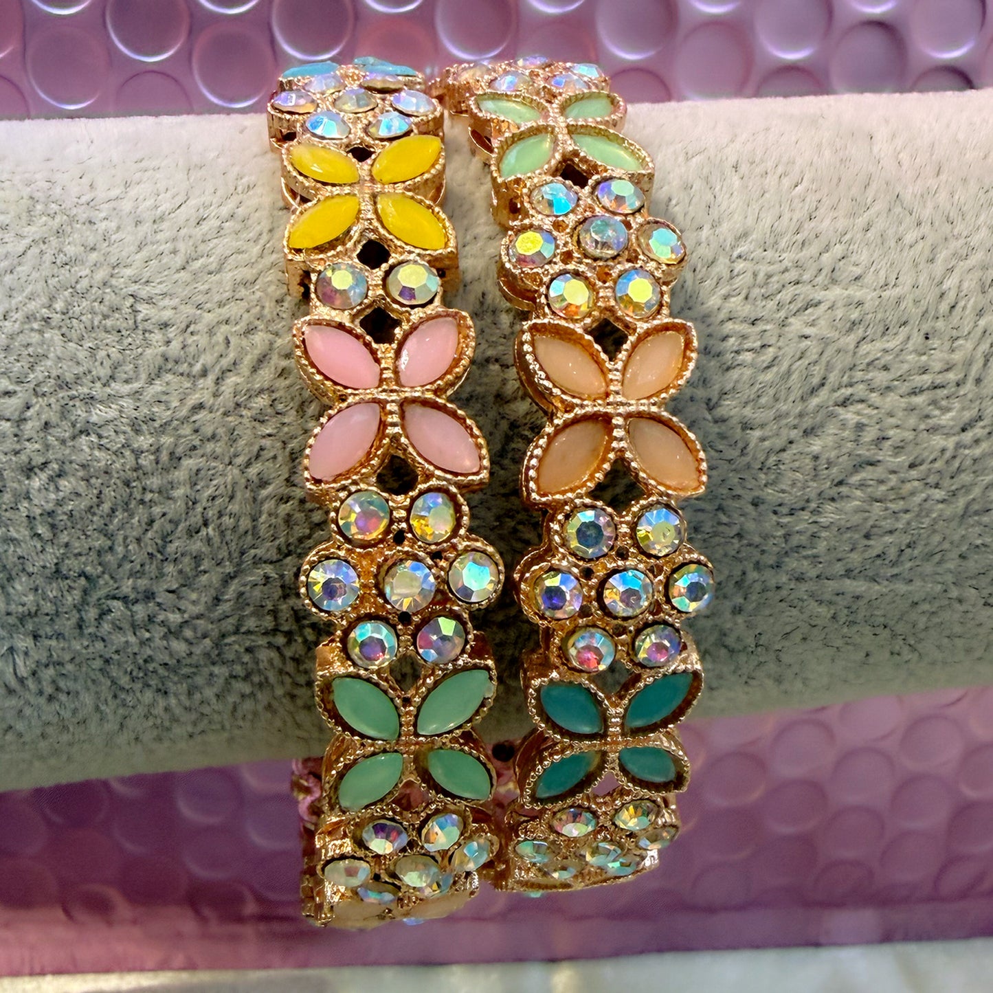 Multicoloured Flower Metal Karas