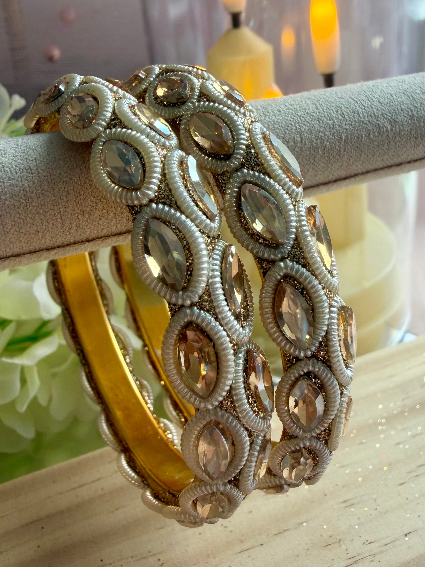 Gold Stone Metal Karas