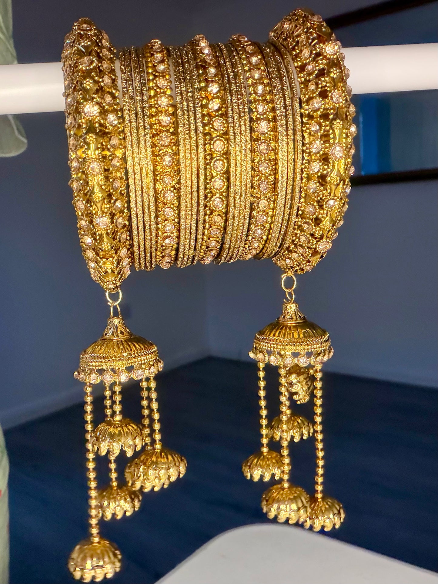 Gold Hanging Metal Bangles Set