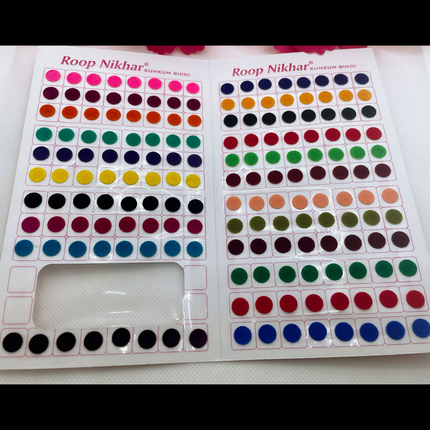 180 Round Plain Bindi’s Book- Size Large