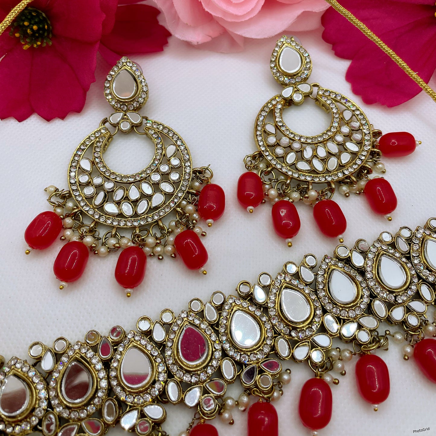 Mirror Pearl Choker, Earings & Maang Tikka Set- Red