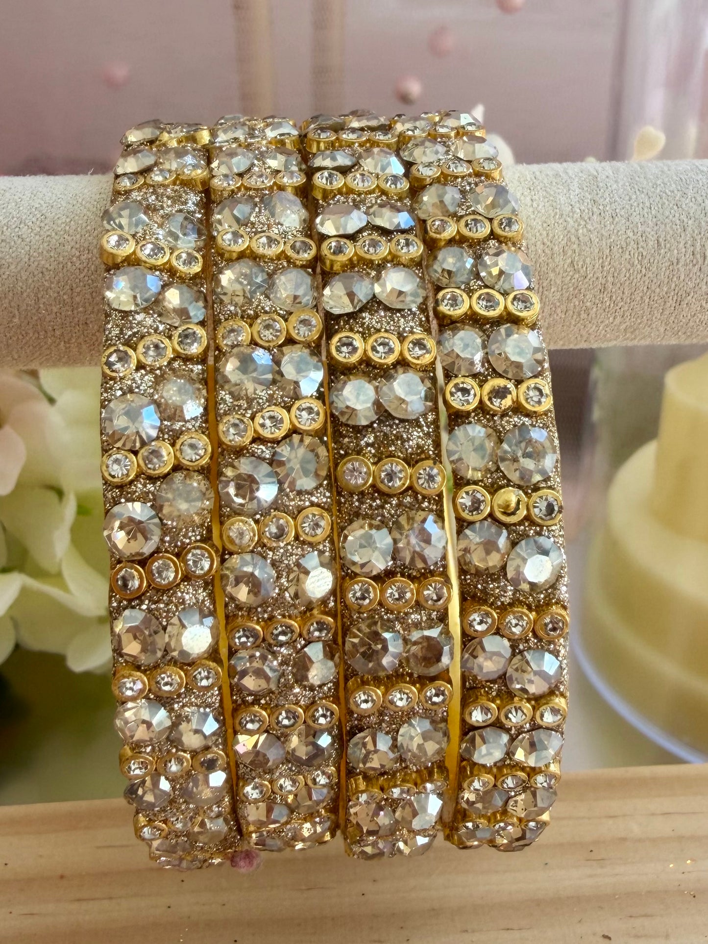 Gold Stone Metal Karas