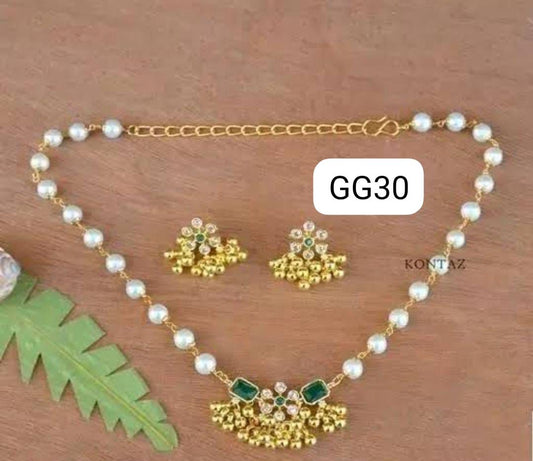 Gold Pearl Green Necklace & Earings Set