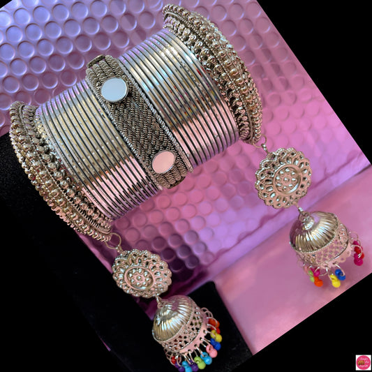 Silver Hanging Mirror Metal Bangles Set