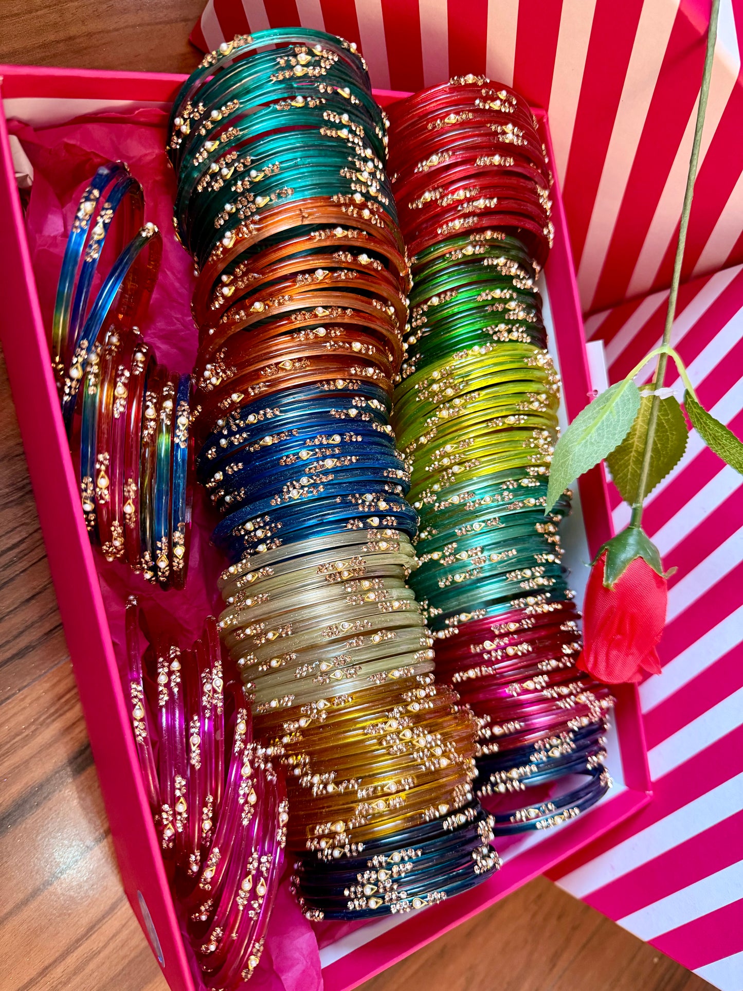 Pearl Glass Bangles Gift Box in assorted colours- Size 2.6/2.8
