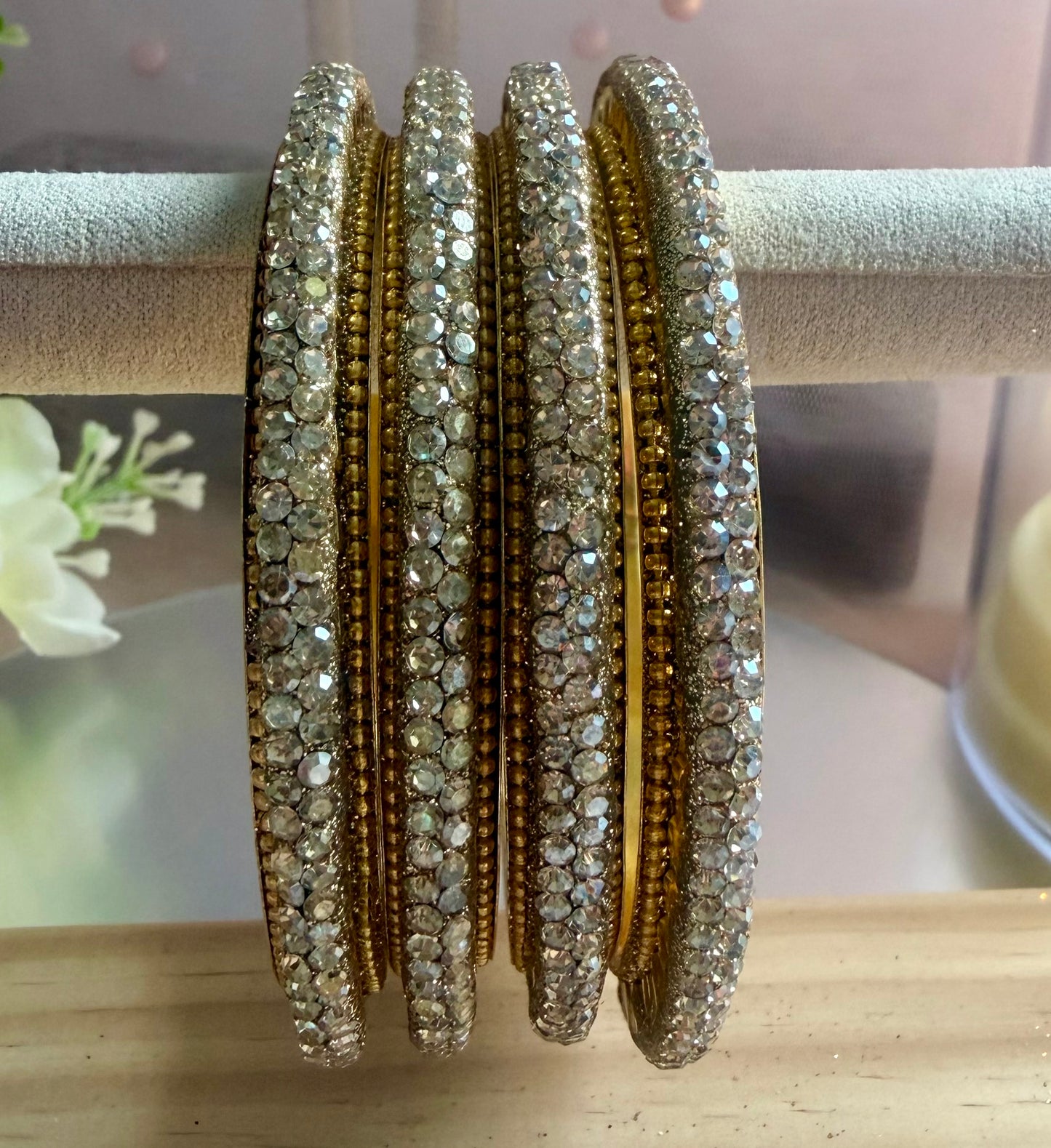 Gold Stone Metal Karas