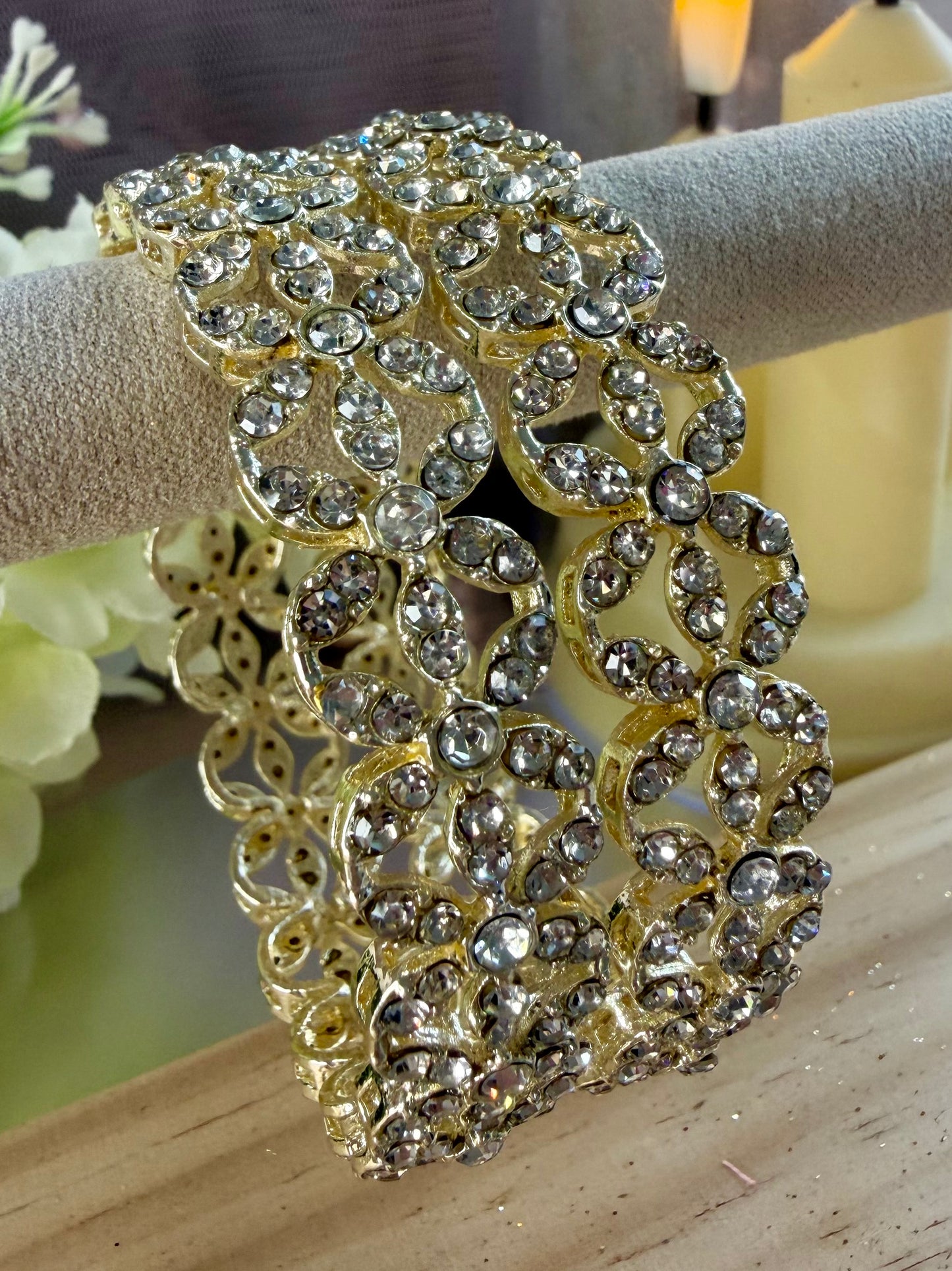 Gold Flower Metal Karas