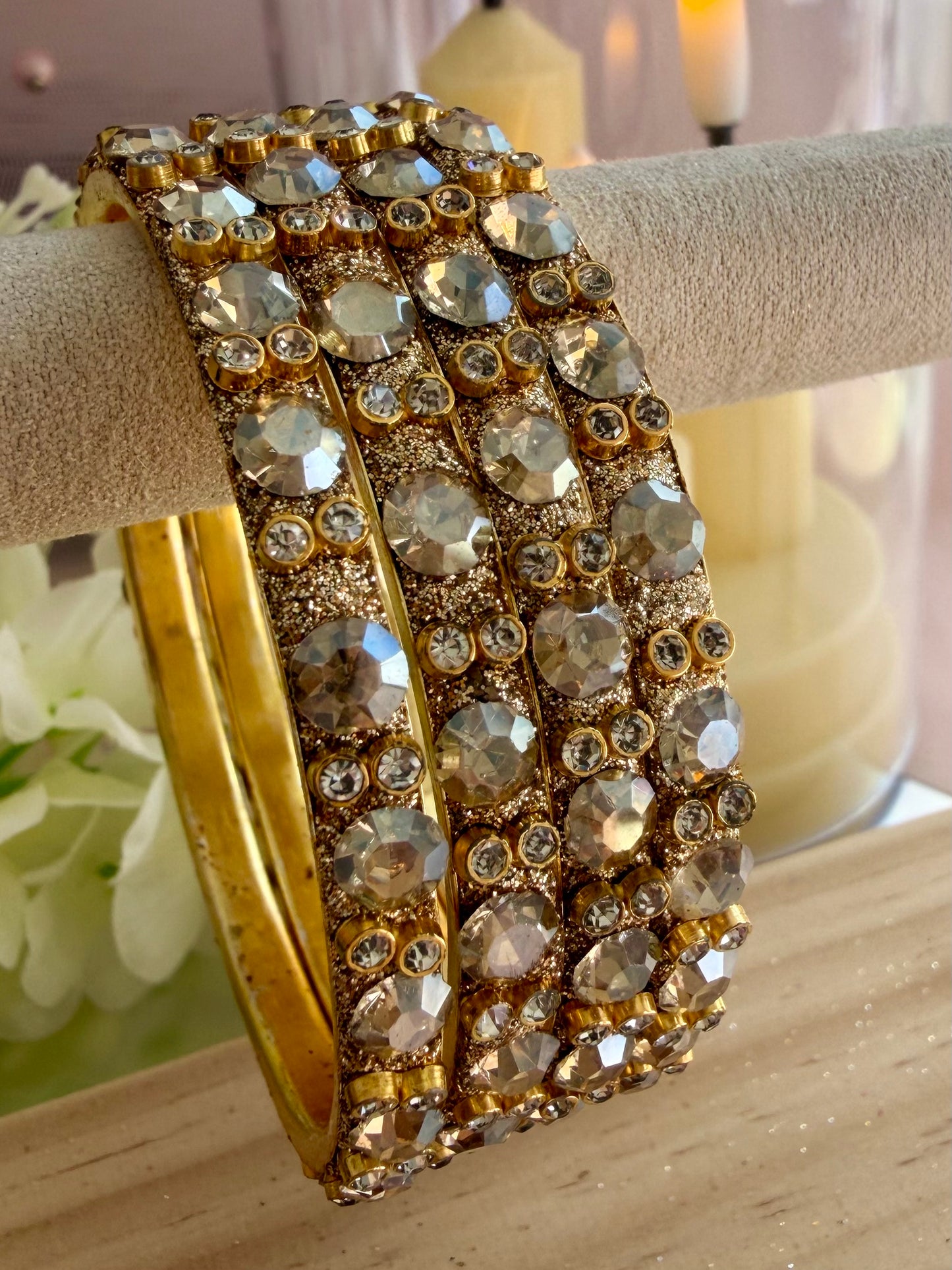 Gold Stone Metal Karas