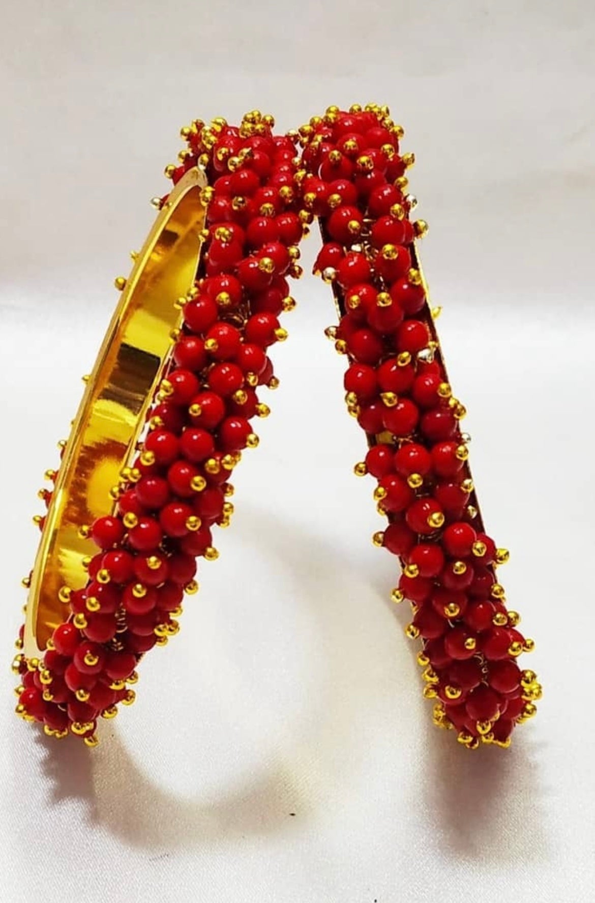 Red Metal Karas- 8 Pairs