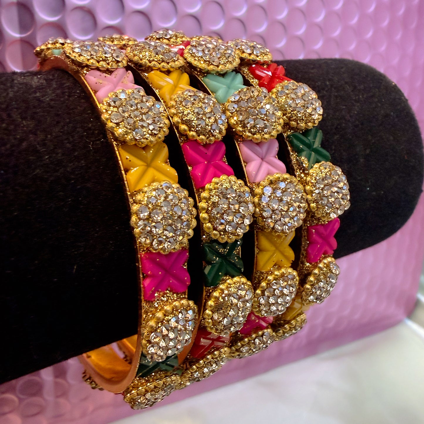 Multicoloured Stone Metal Karas