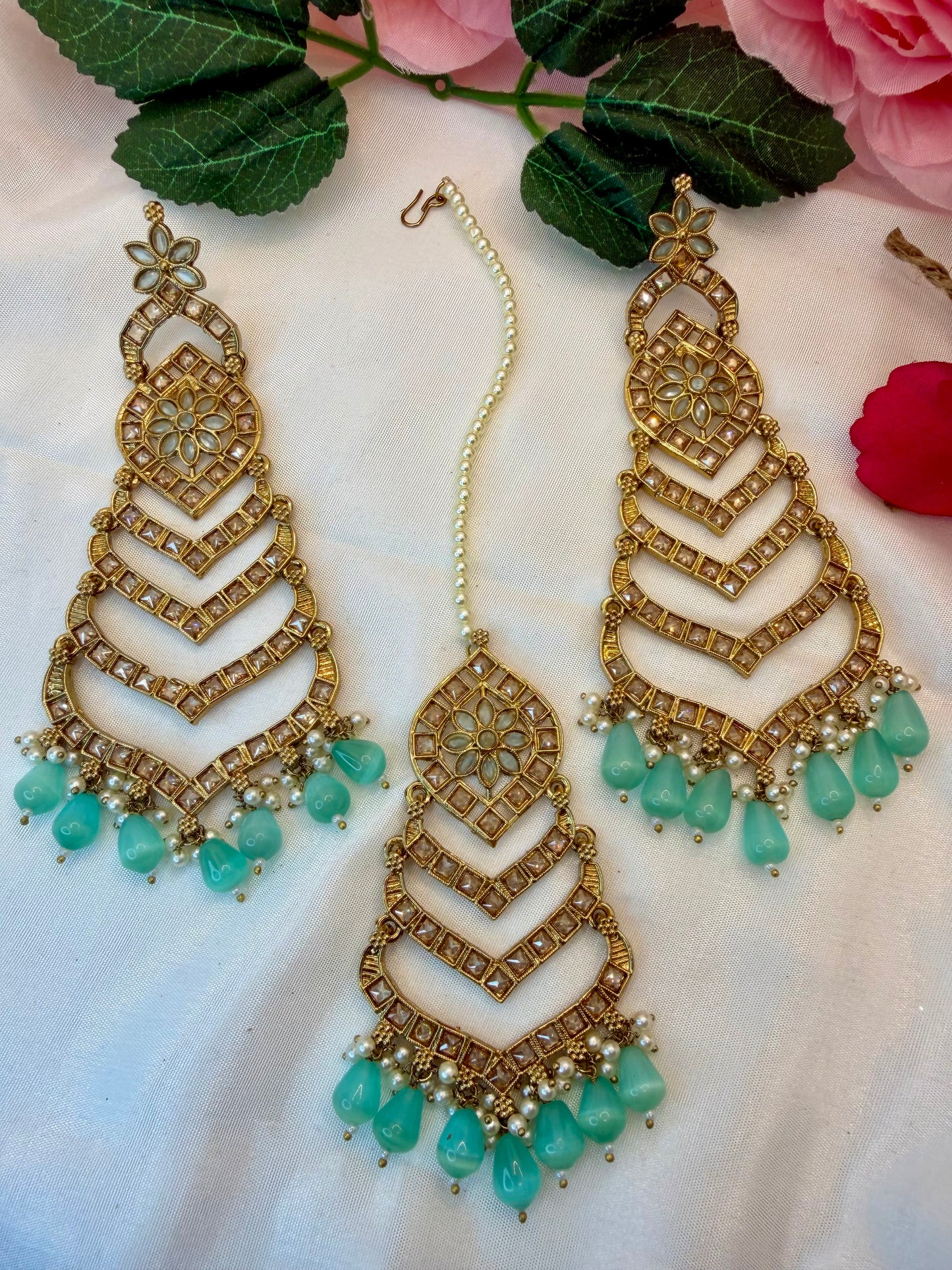 Kundan Earings & Manng Tikka Set- Minty Blue
