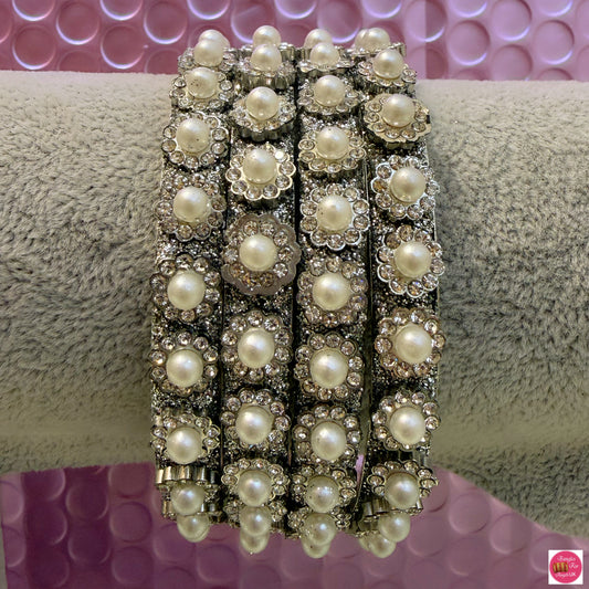 Silver Pearl Metal Karas