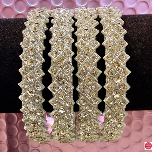 Silver Stone Metal Karas