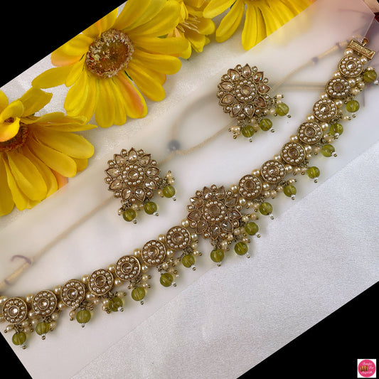 Kundan Pearl Choker & Earings Set- Olive/Mehendi Green