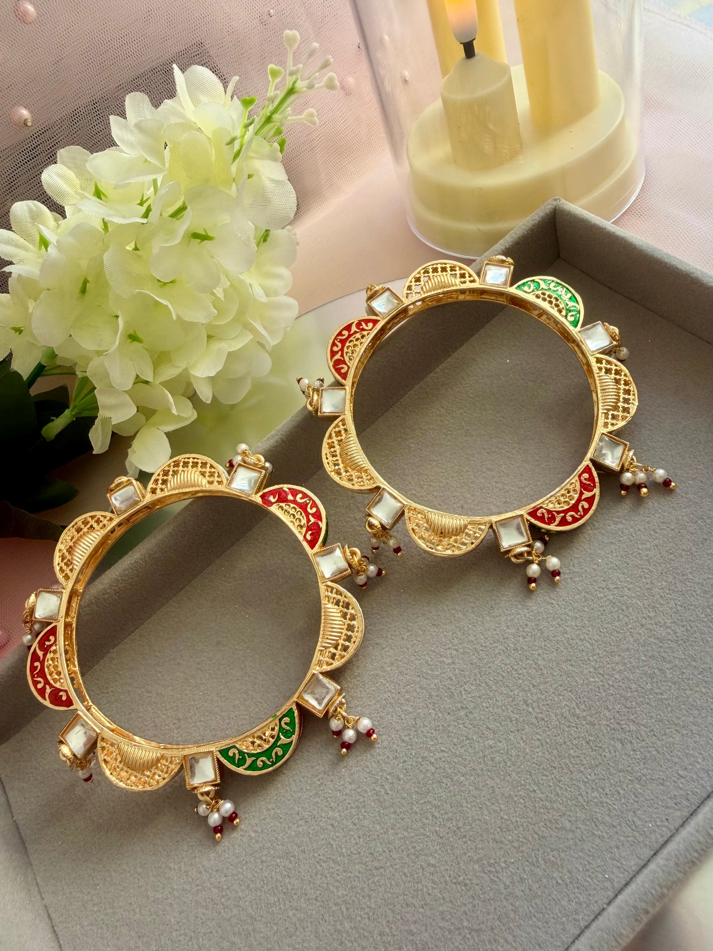 Jadaau Kundan Pearl Drop Karas