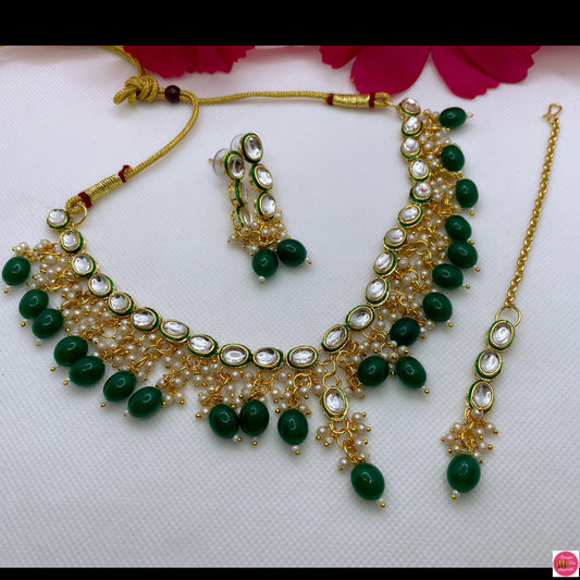 Kundan Pearl Necklace/Choker Earings & Maang Tikka Set- Green