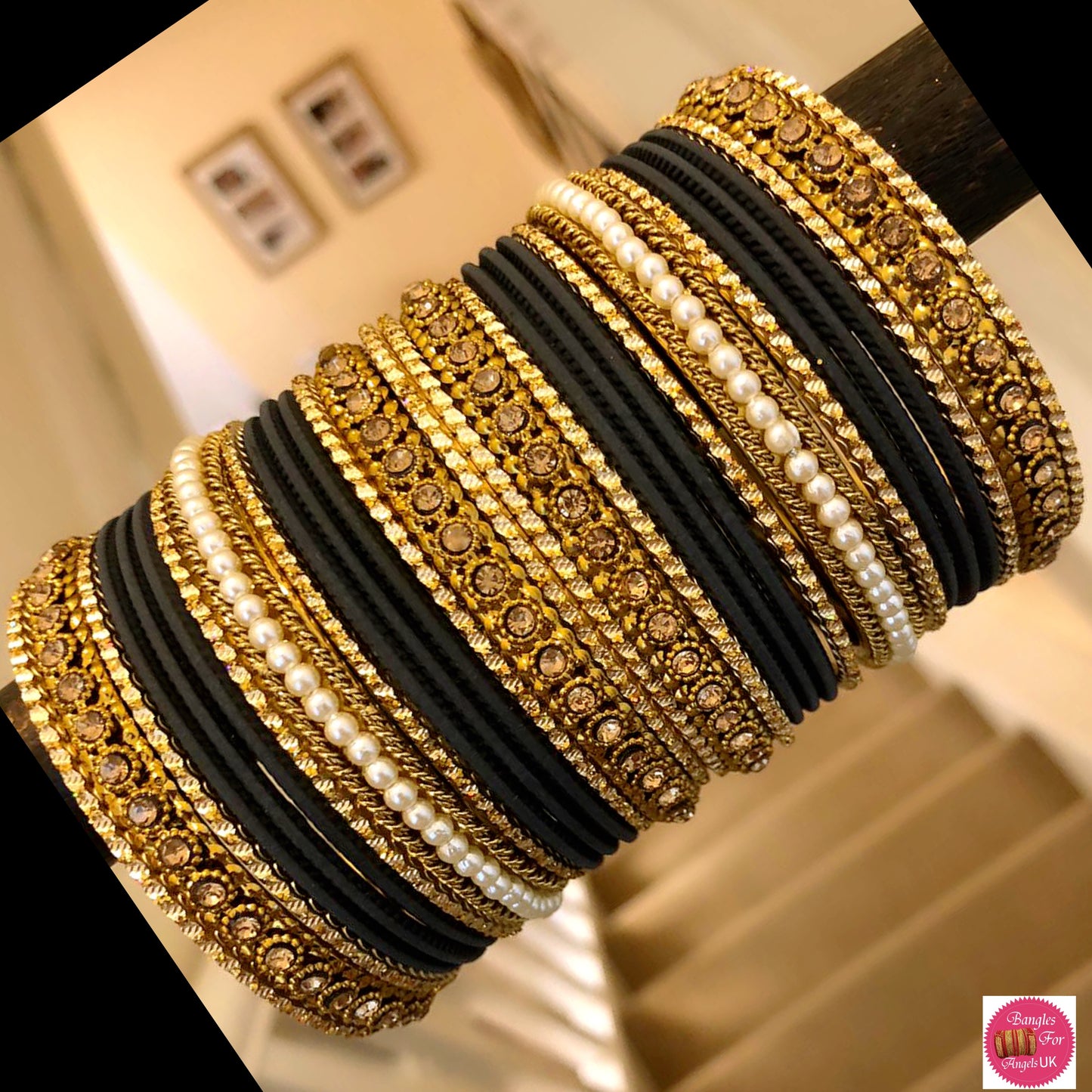 Pearl & Gold Bangle Set - Black