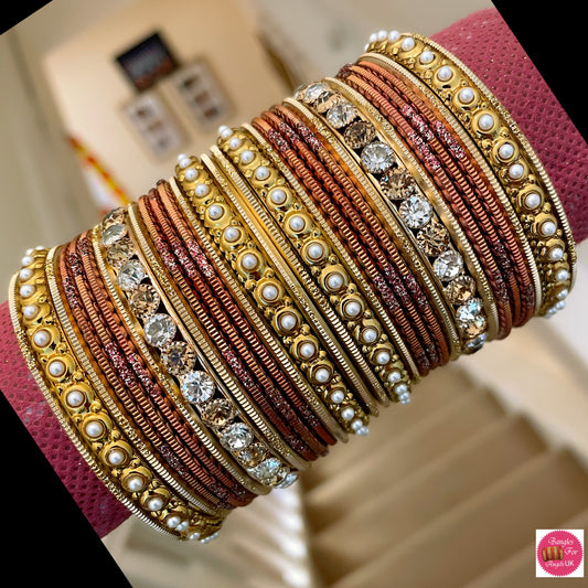 Zirconia Pearl Bangle Set - Brown