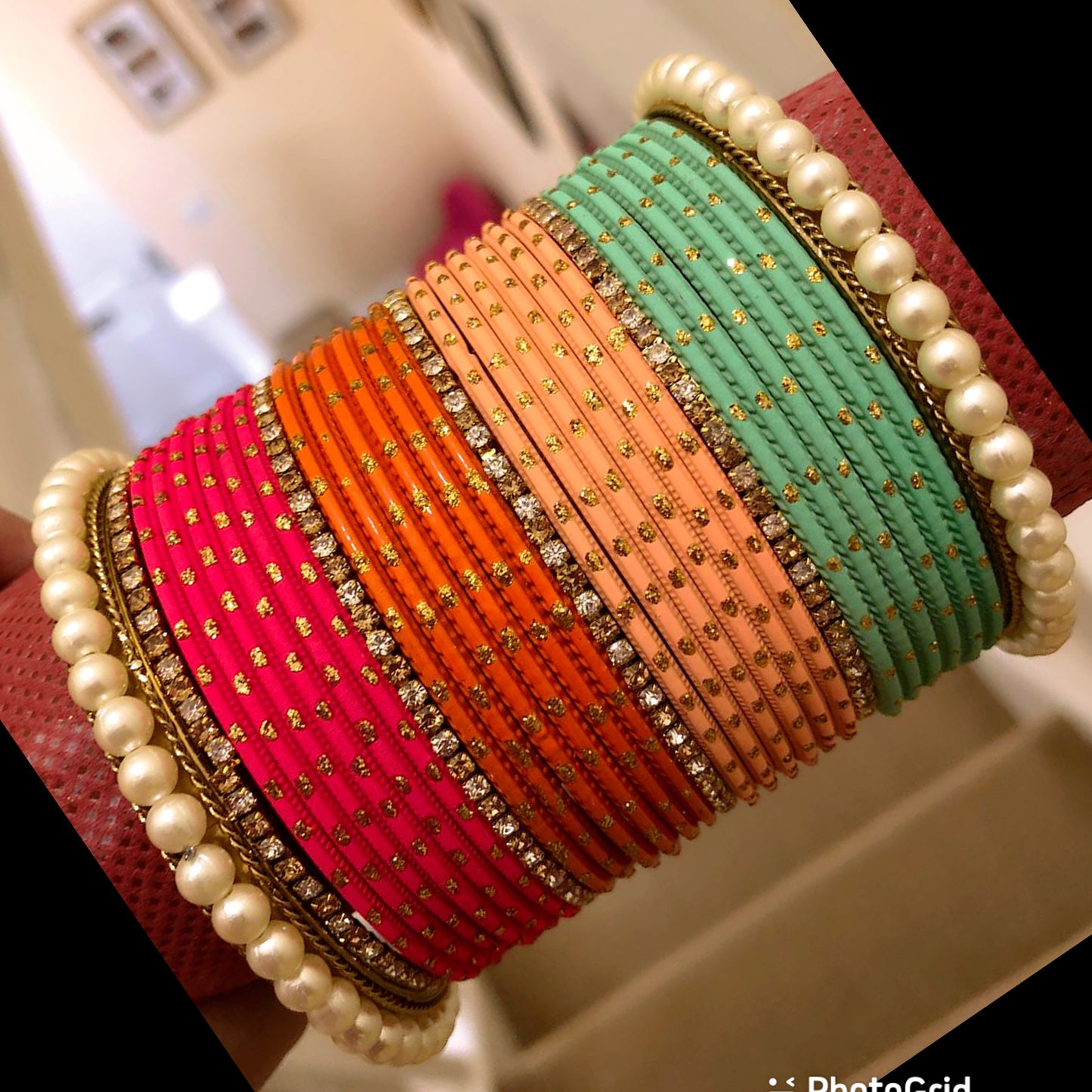 Multicoloured Pearl Bangle Set