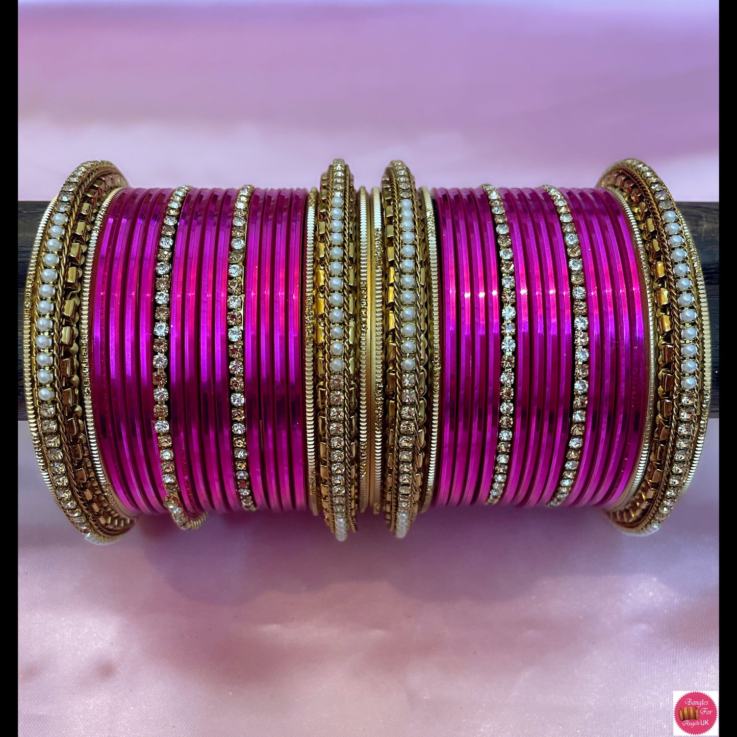 Pearl/Zirconia Pink Metal Bangle Set