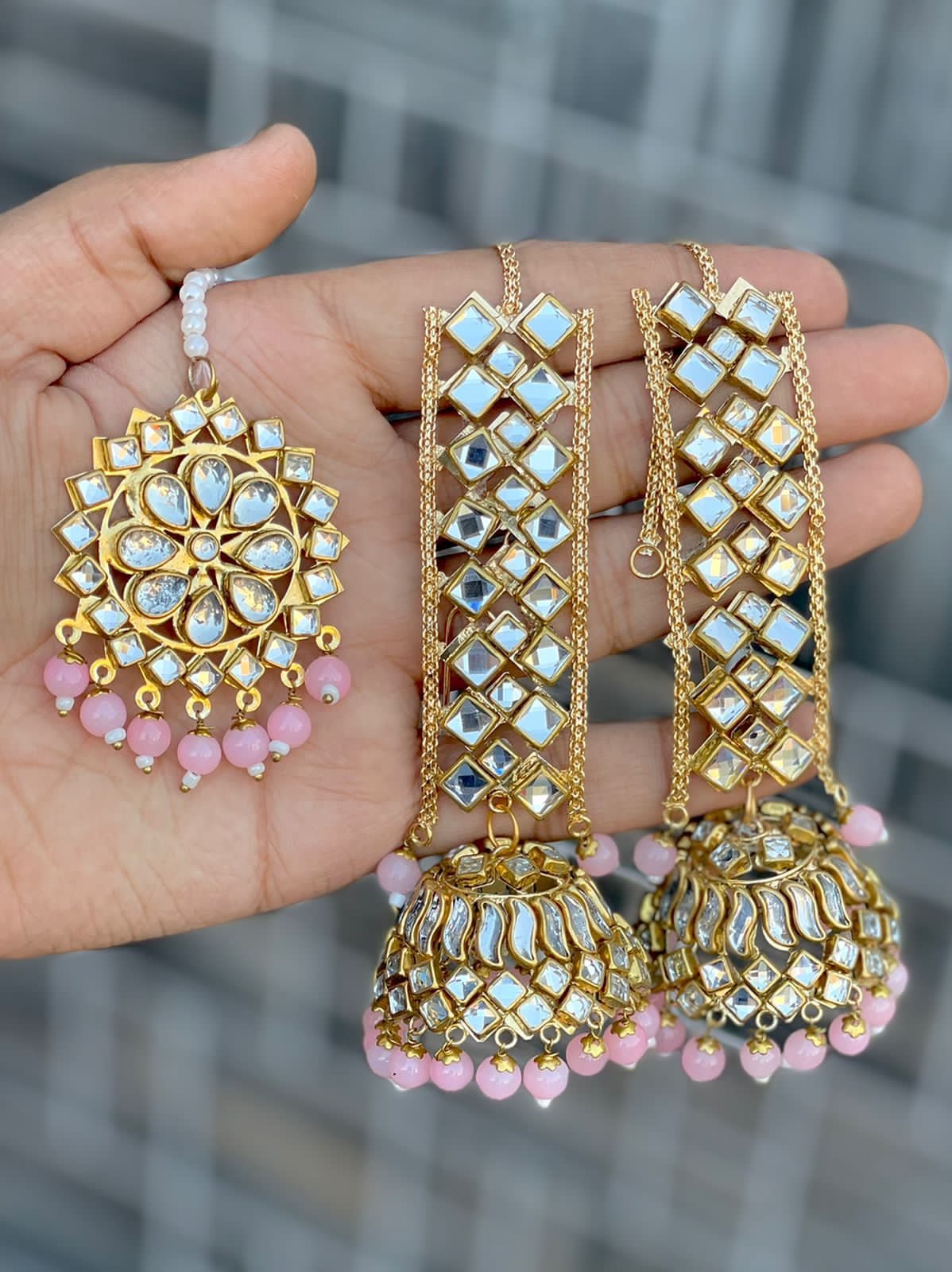 Kundan Maang Tikka & Earings Set- Pink