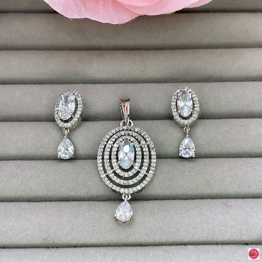 Maya American Diamond Earings Pendant Set- White