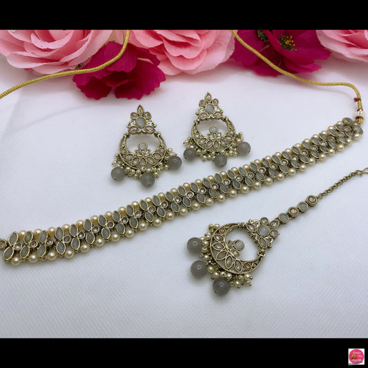 Kundan Gold Pearl Choker, Earings & Maang Tikka Set- Grey