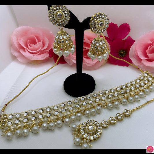 Kundan Gold & Pearl Choker, Earings & Maang Tikka Set