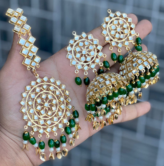 Kundan Earings & Maang Tikka Set- Green