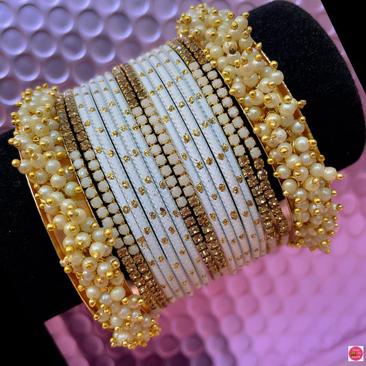 Pearl Zirconia Metal Bangles Set- White