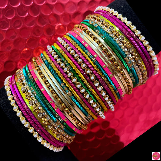 Mehendi Multicoloured Pearl Metal Bangles Set