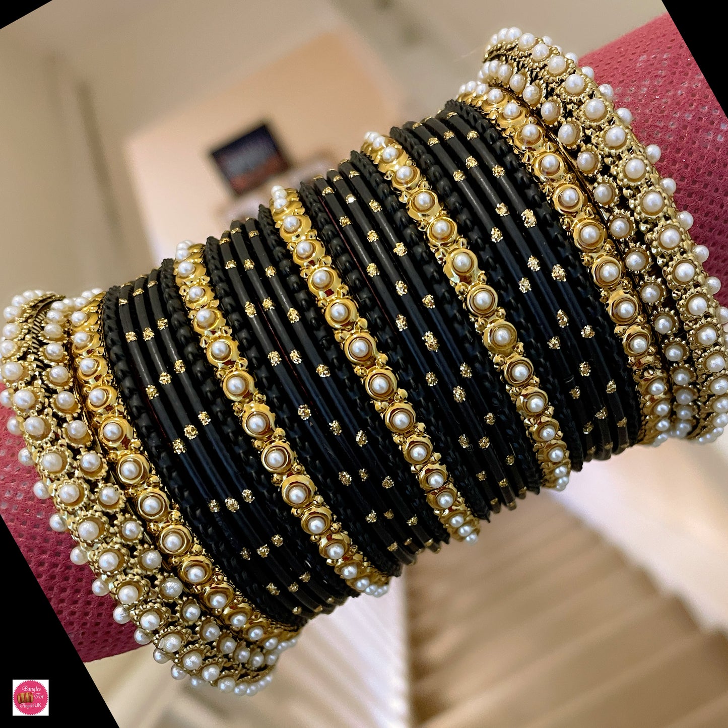 Pearl Metal Bangle Set- Black