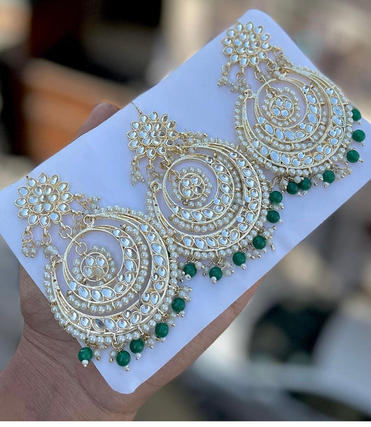 Kundan Pearl Maang Tikka & Earings Set- Green